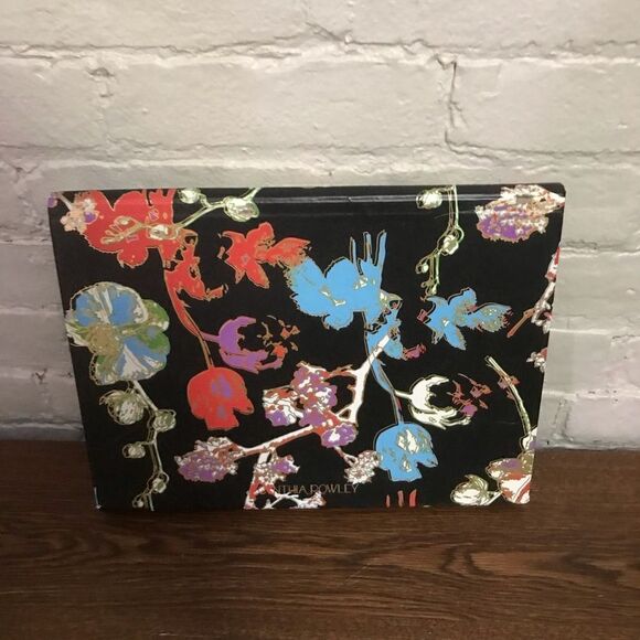 Cynthia Rowley Black and Gold Floral Accordion File Folder - Picture 5 of 8